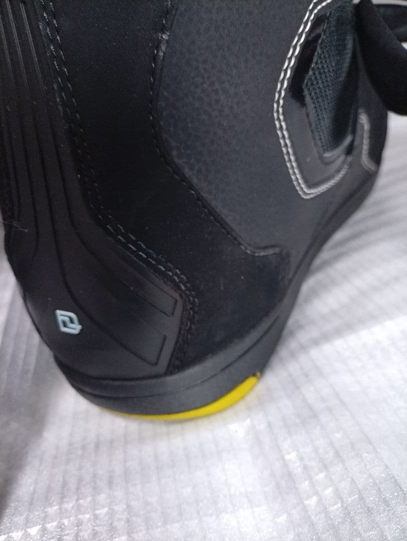 DEELUXE ID スノーボードブーツ 27.5cm　中、初級者、グラトリ