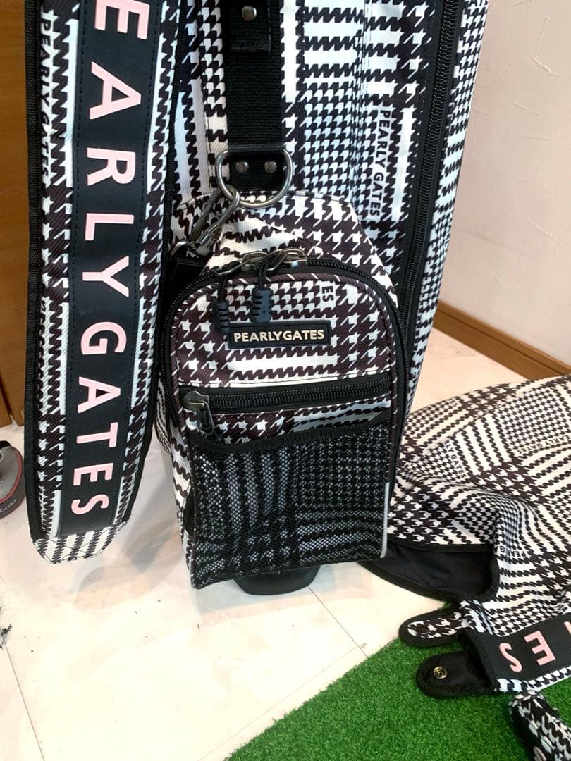 希少　正規品　完売　パーリーゲイツ　スタンド　キャディバッグ　ヘッドカバーセット