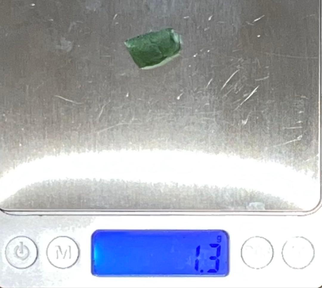 ◆モルダバイト◆隕石落下により生成された天然ガラス◆宇宙と地球のコラボ◆