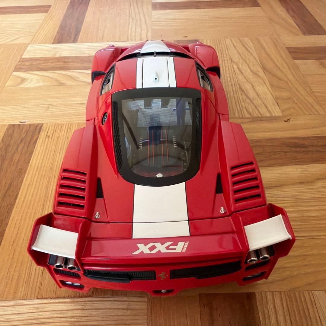 Ferrari FXX 1/18スケール ミニカー