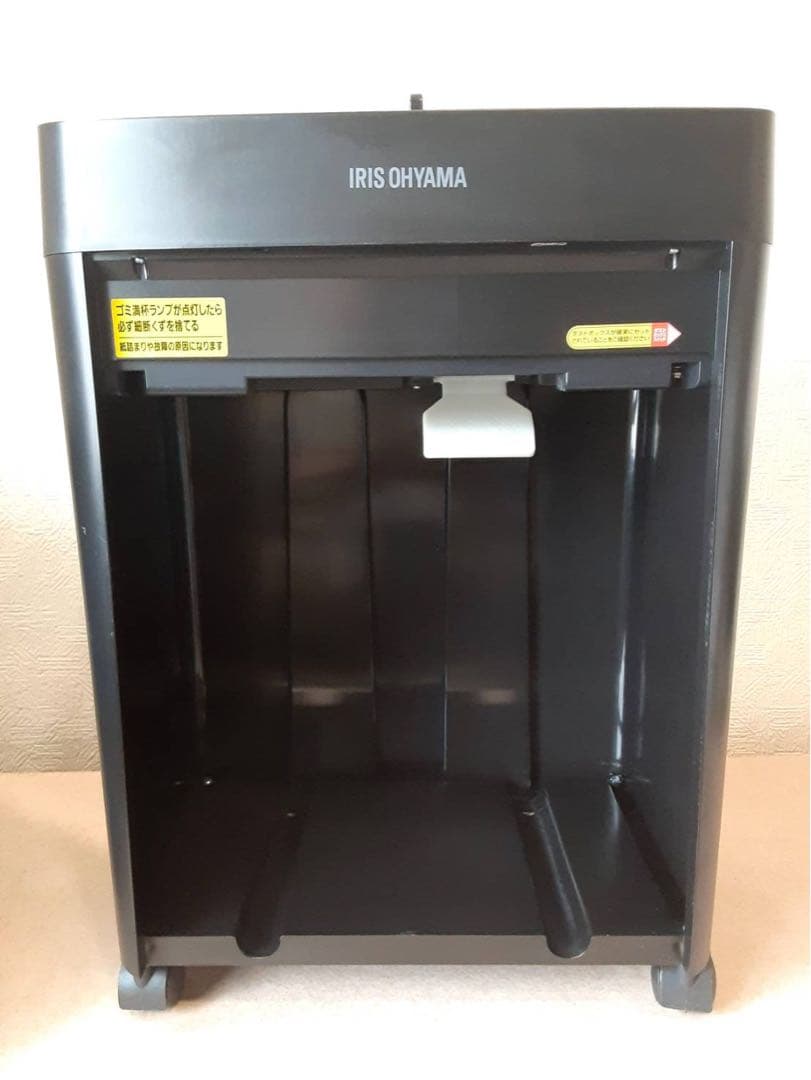 アイリスオーヤマ オートフィードシュレッダー AZ-AFS60M 2024年製