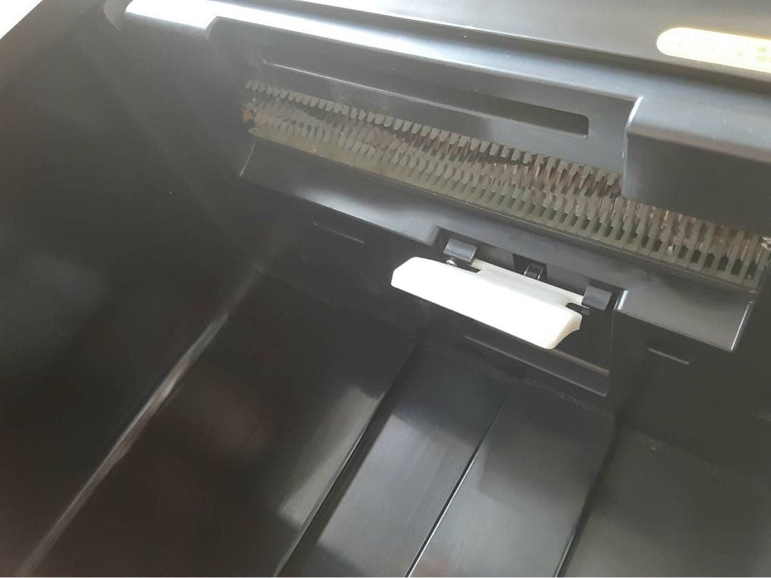 アイリスオーヤマ オートフィードシュレッダー AZ-AFS60M 2024年製