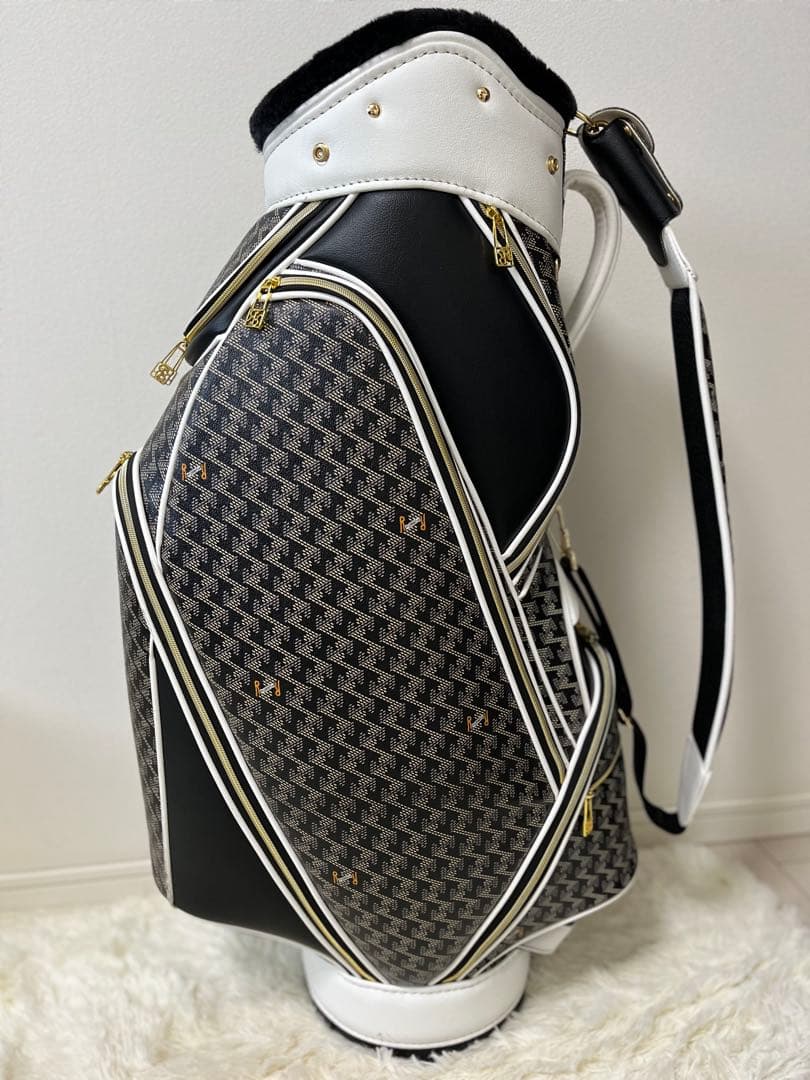 Resurrection レザレクション　キャディーバック