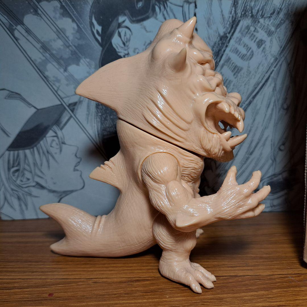 日本製　肌色成型　箱あり　ソフビ　虎鮫　48h creature スタジオ