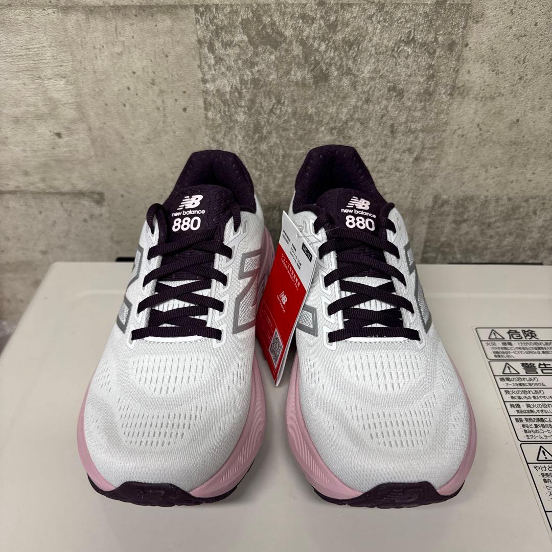 【新品未使用】ニューバランス⭐︎ランニングシューズ⭐︎W880A15