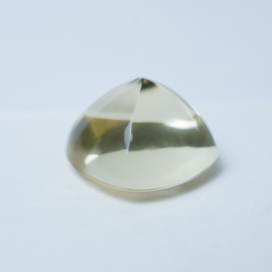 サニディン　シュガーローフカット