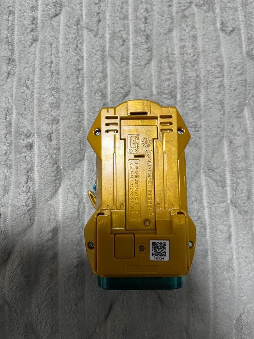 仮面ライダーリバイス　ゴールドスピノバイスタンプ　限定品　ボルケーノスタンプ