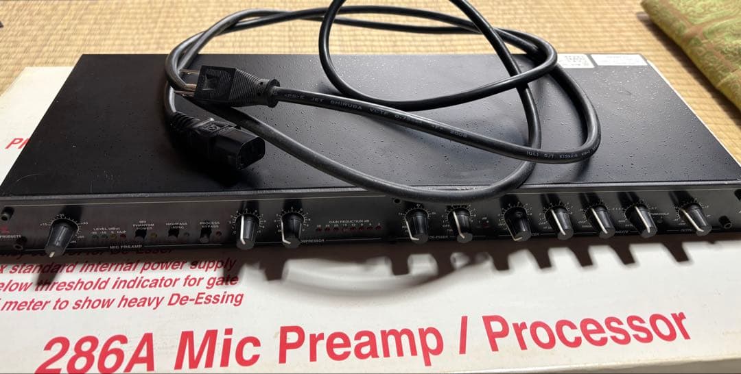 dbx 286A マイクプリアンプ/プロセッサー