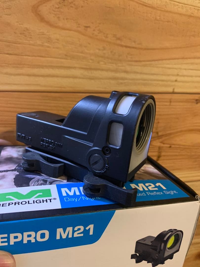 実物ドットサイト　MEPRO M21