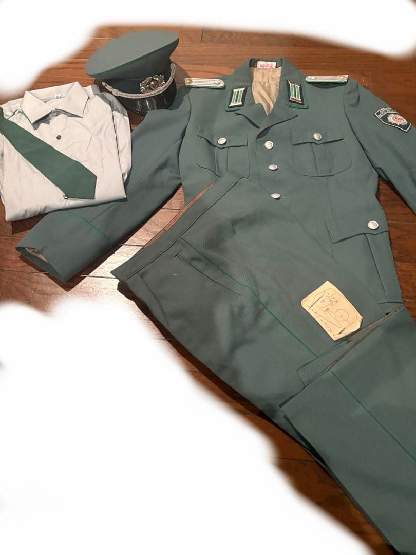 東ドイツ 人民警察 制服一式 実物