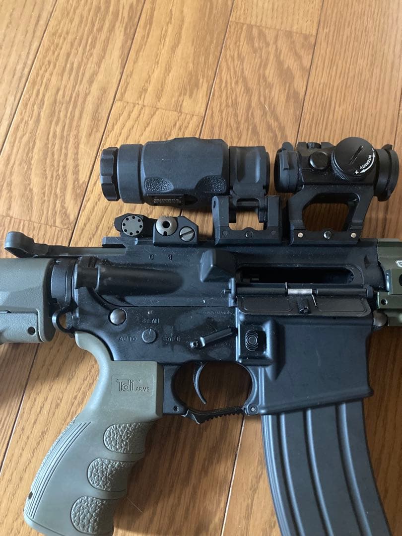 期間限定！東京マルイM4CQB-R block1 FBI SWAT HRT仕様