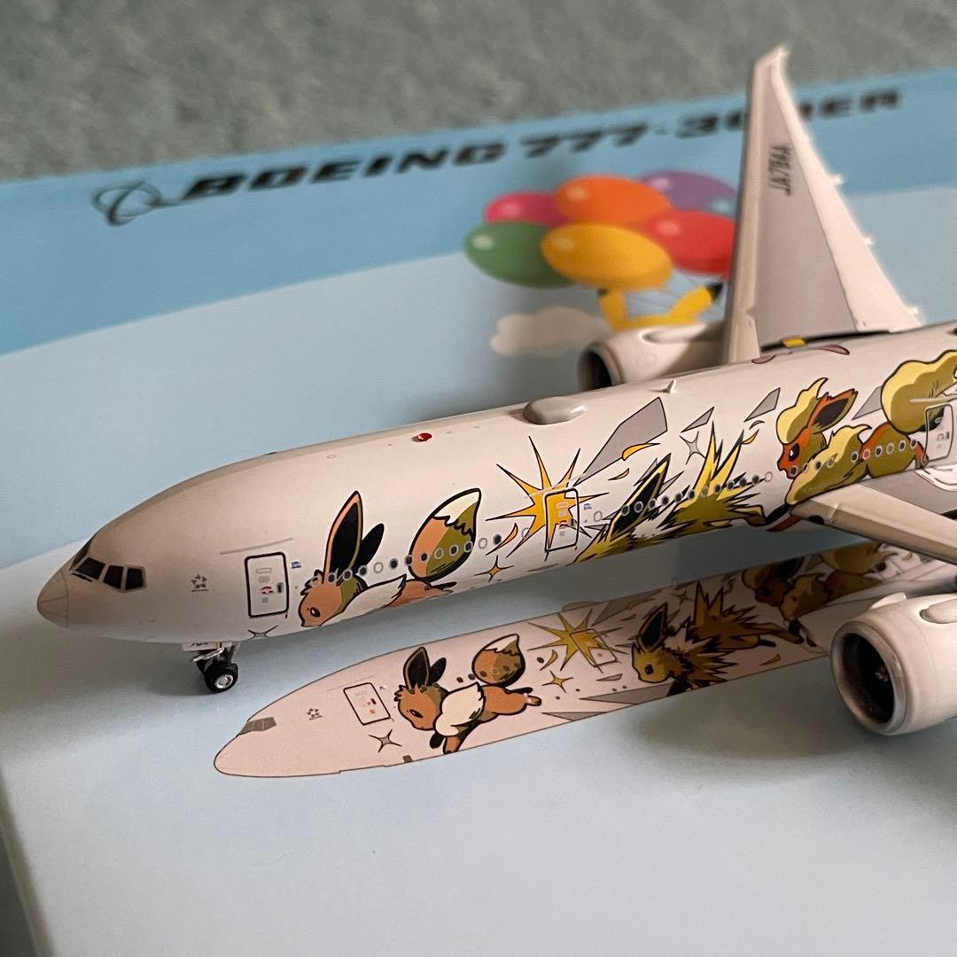 ANA 全日空 777-300ER ポケモン イーブイジェット スタンド付き