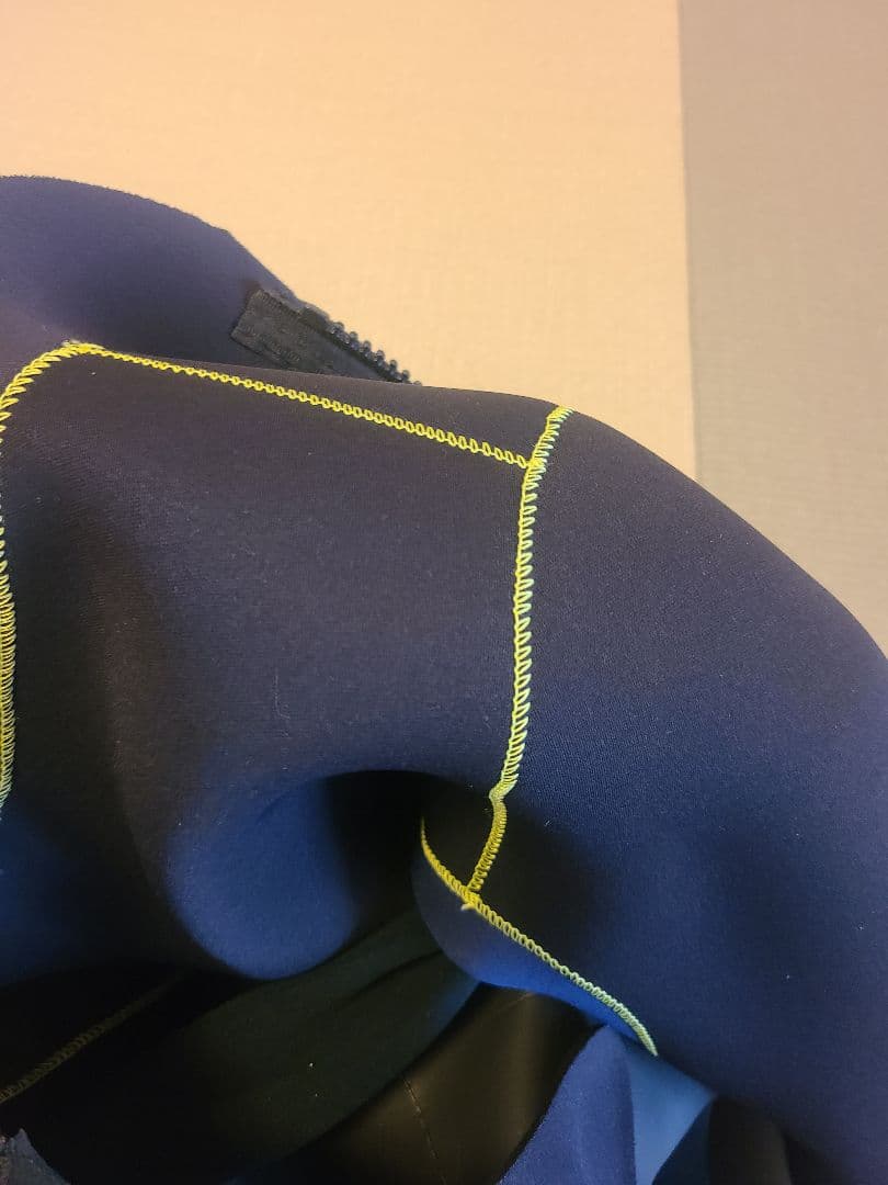 Deus デウス 3mmフルスーツ