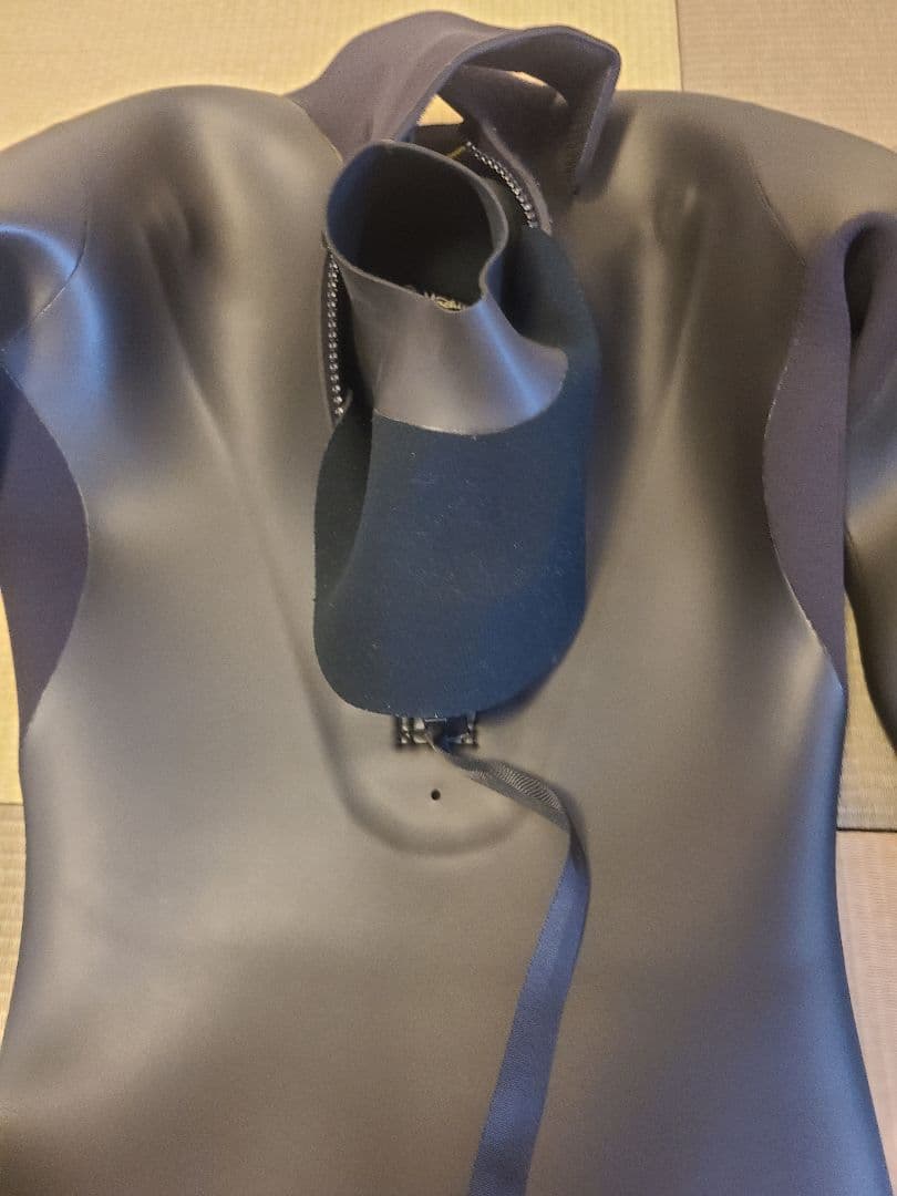 Deus デウス 3mmフルスーツ