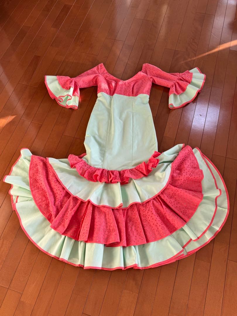 【フラメンコ衣装】再値下げ♪MOLINAフラメンコドレス４段フリル七分袖