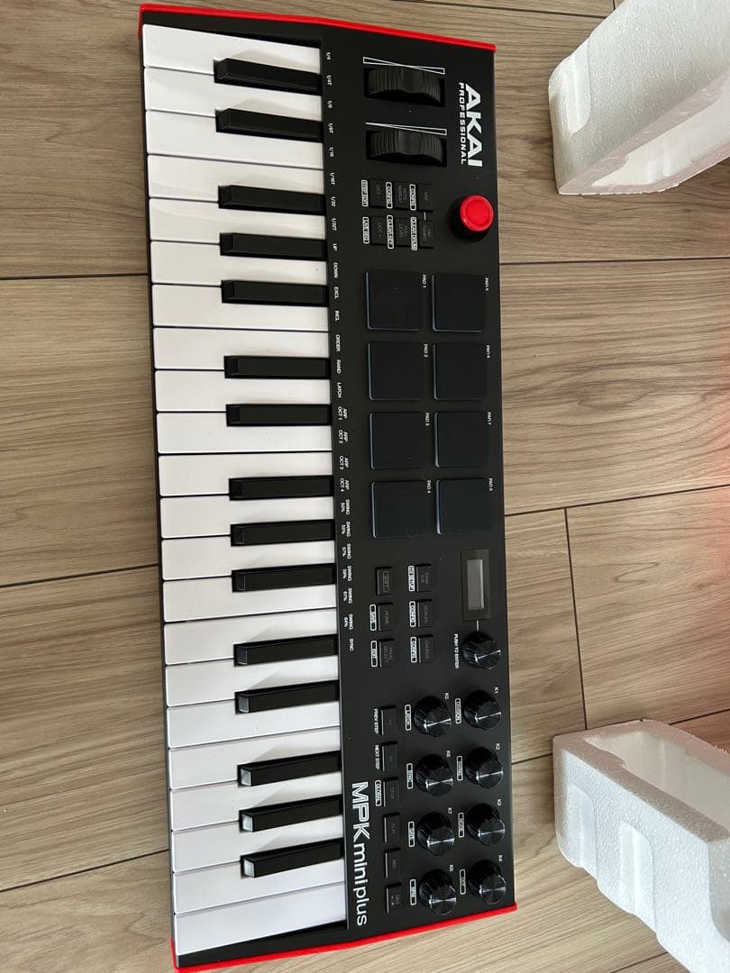 AKAI MPK mini plus キーボード