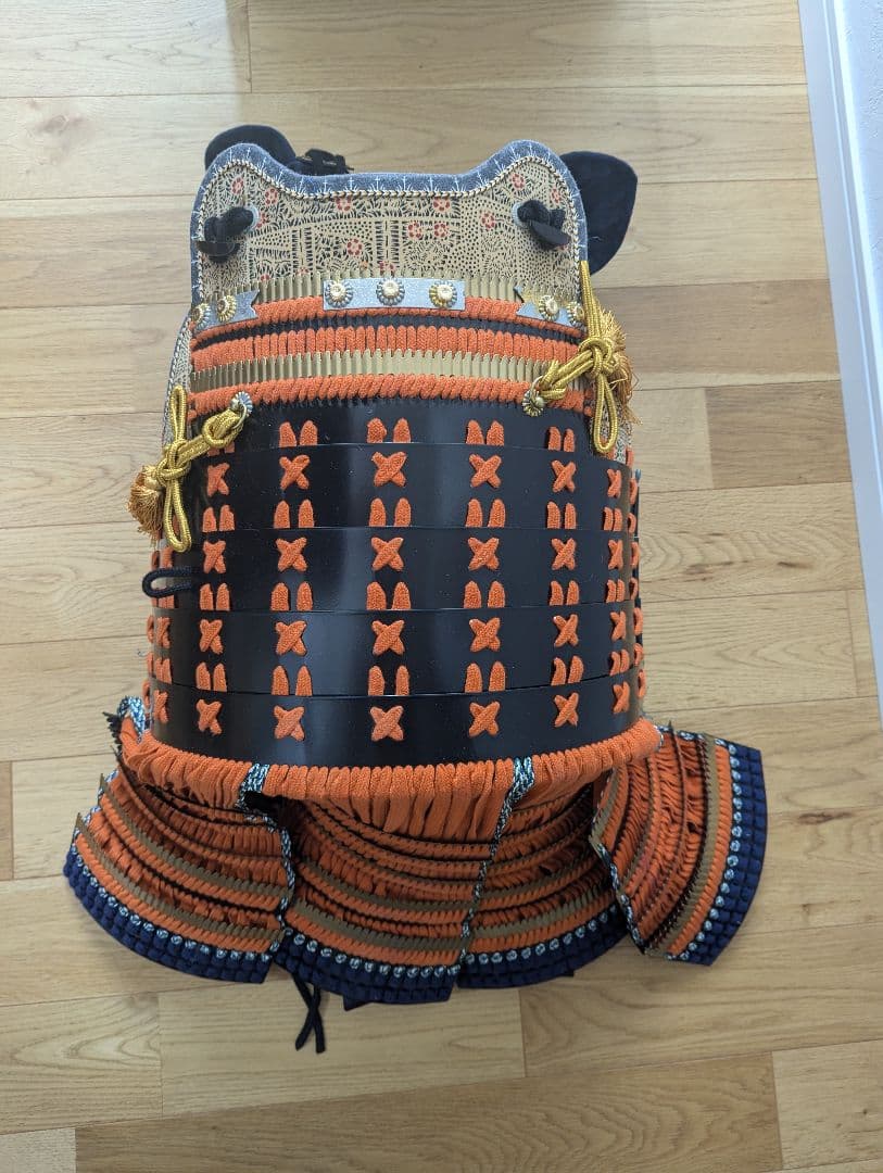 黒胴当世素掛　緋縅　等身大鎧兜　甲　鎧兜　兜