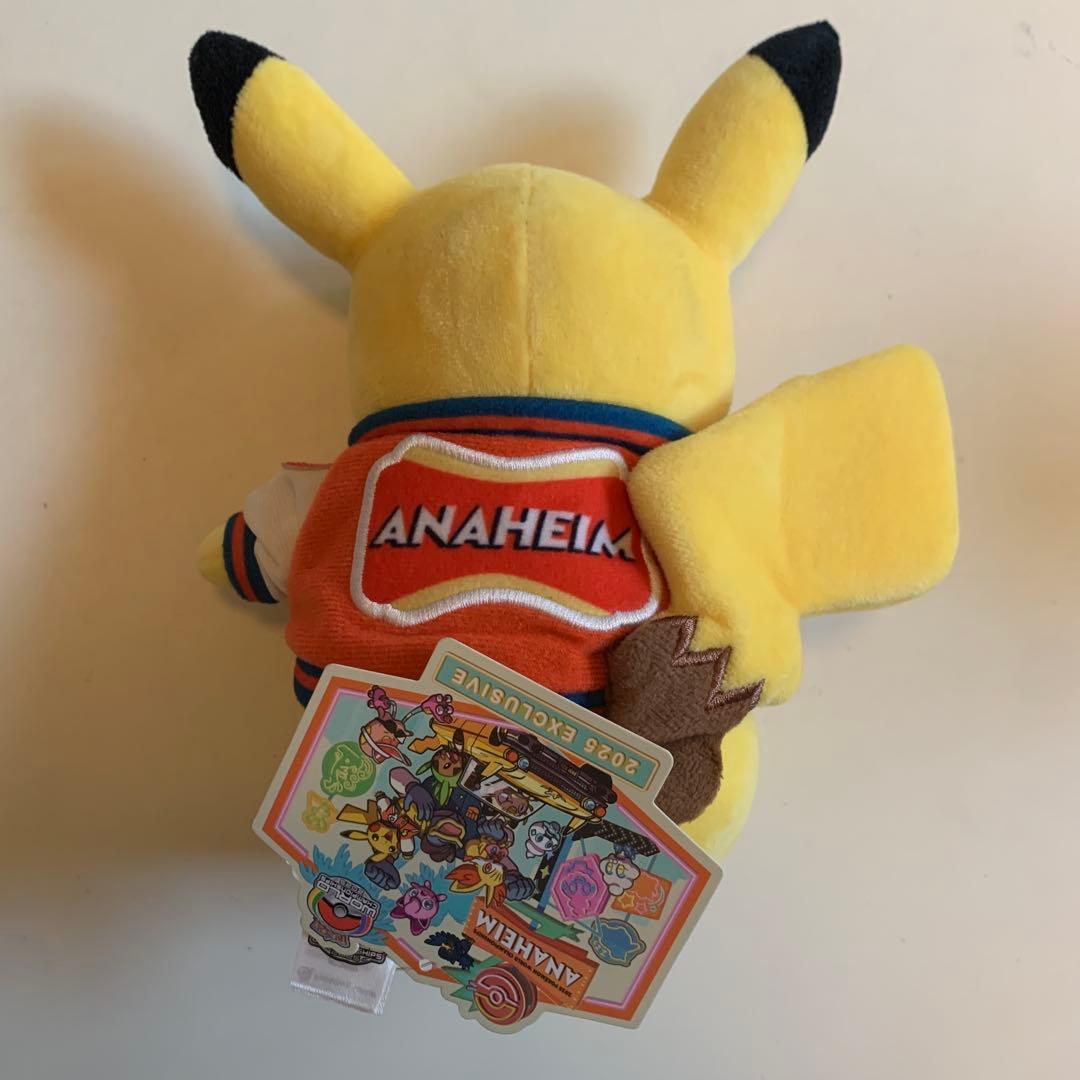 2025 WCS ピカチュウ　ぬいぐるみ