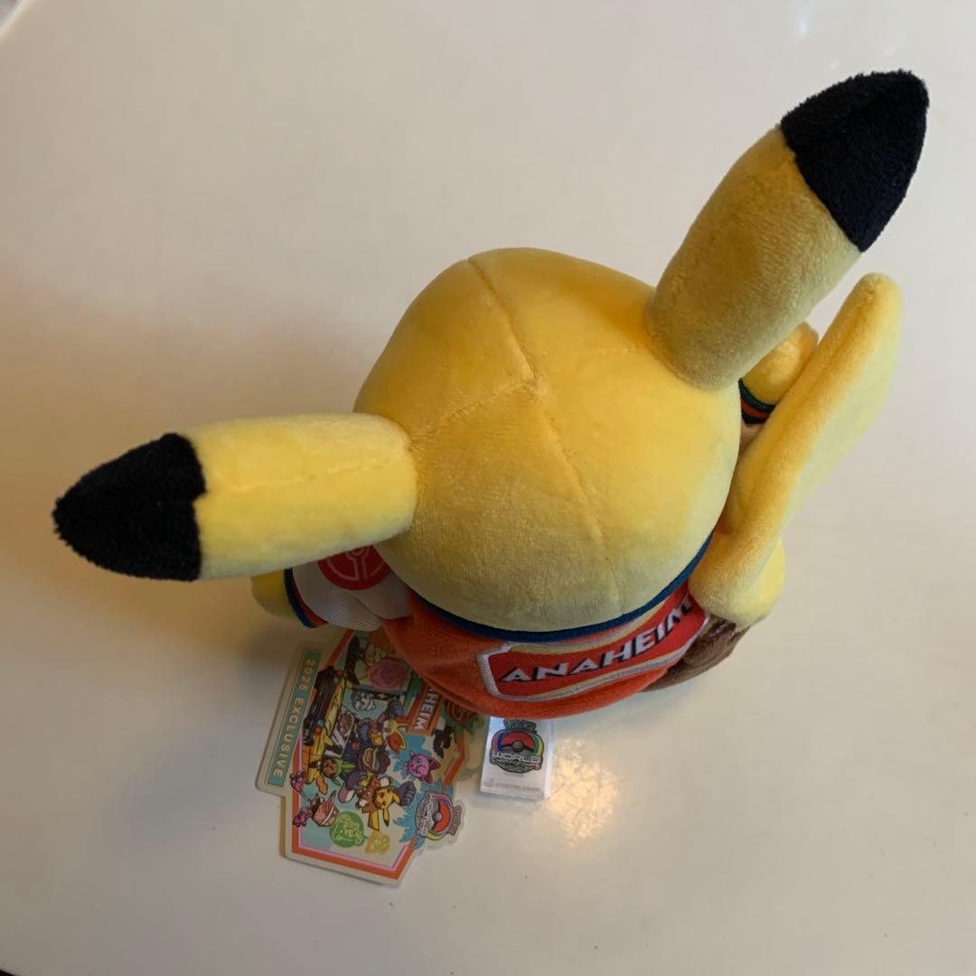 2025 WCS ピカチュウ　ぬいぐるみ