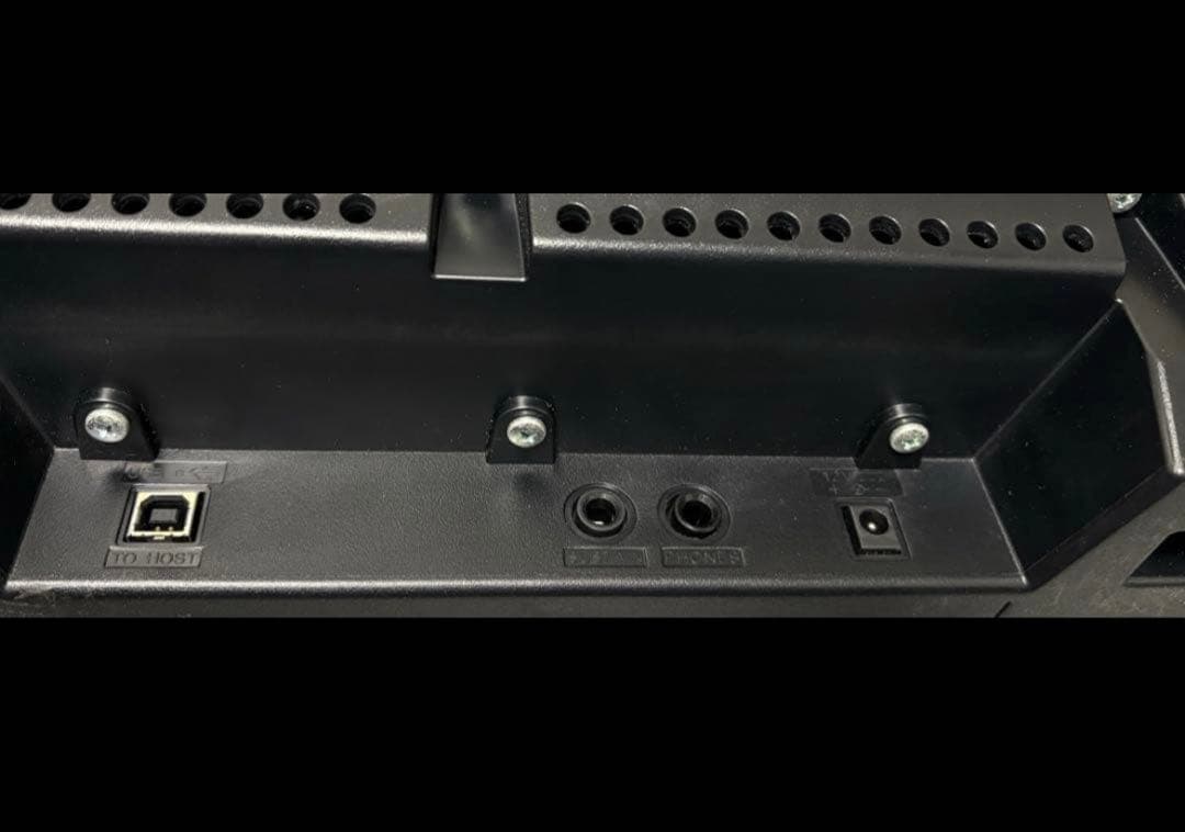 ヤマハ 電子ピアノ Ｐ45B 　88鍵盤　スタンド、ケース付き