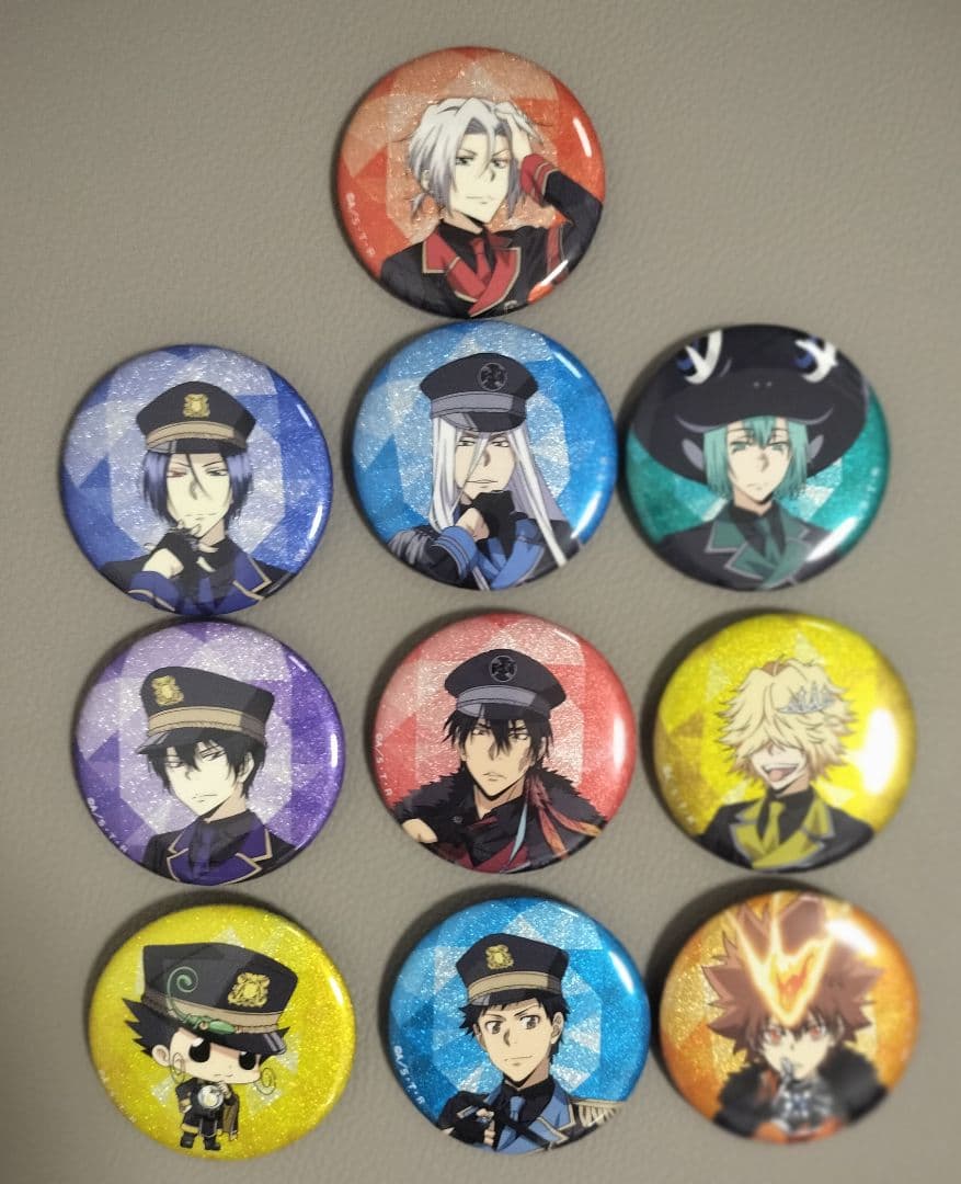 【最終価格】アニメグッズ 缶バッチ 大量まとめ売り！　270個以上！