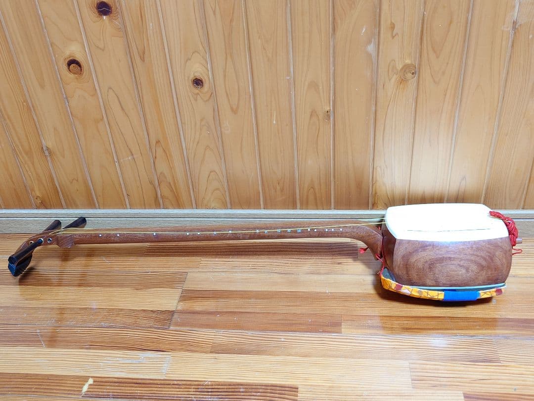 和楽器 三味線 ハードケース（鍵あり）付き ジャンク