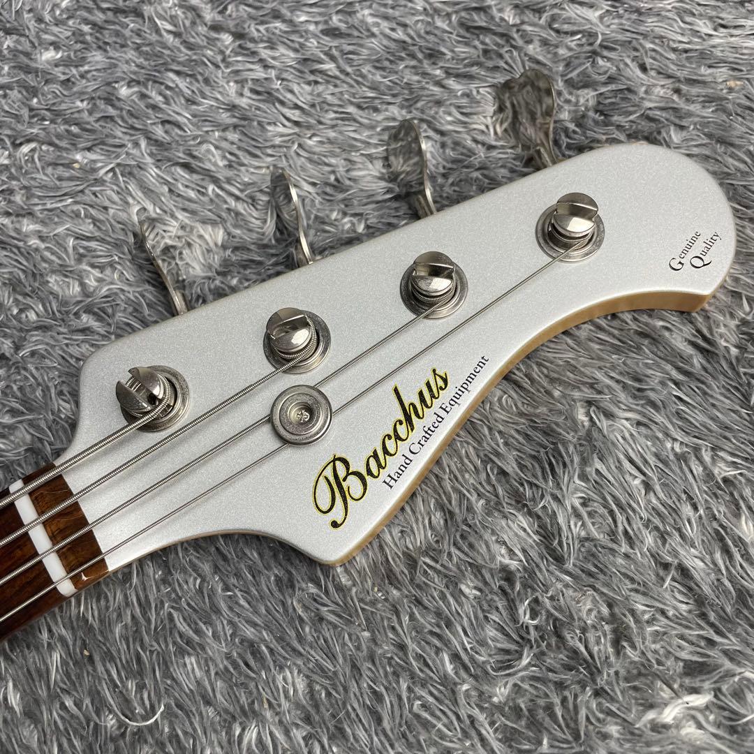ベース Bacchus WL-001 SLV