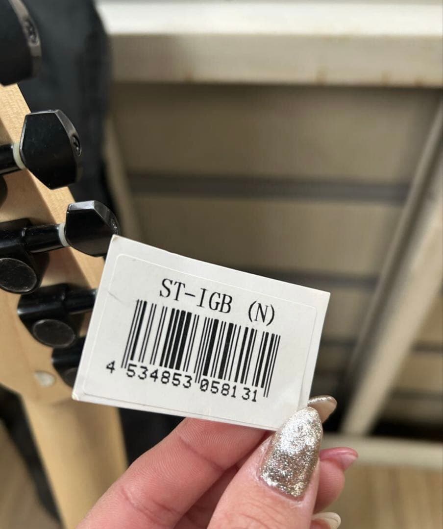 ♦︎⑥SELDER セルダー ストラトキャスター エレキギター サンバーストカラー