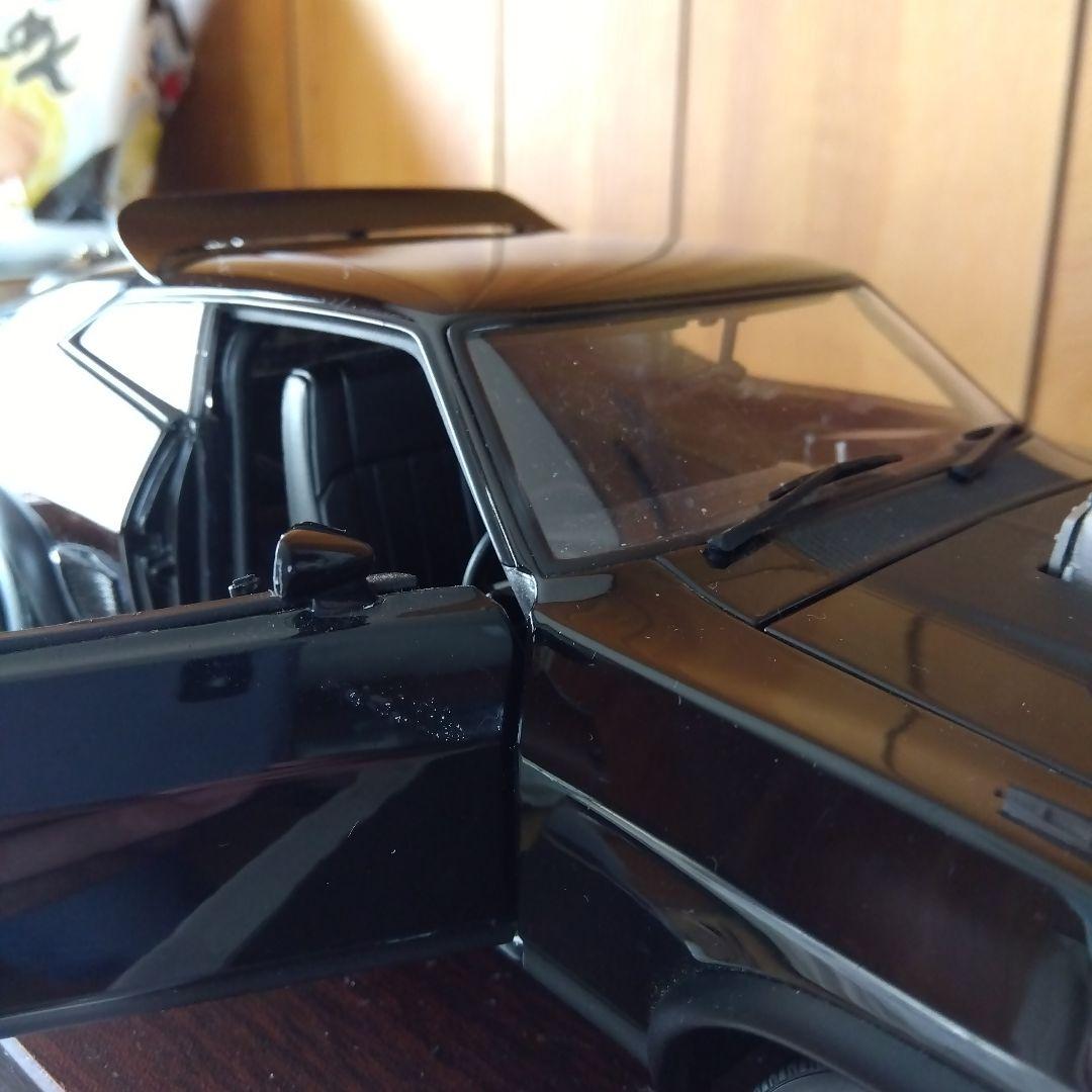 v*r様 訳アリ　オートアート 1/18マッドマックス2インターセプター