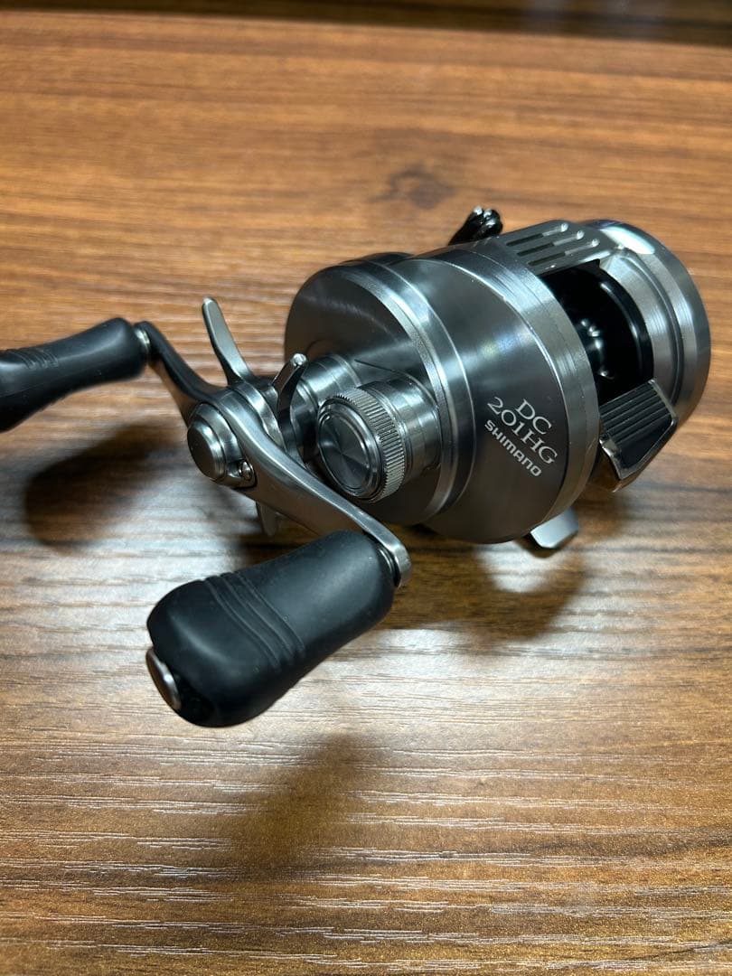 リール SHIMANO CALCUTTA CONQUEST DC 201HG
