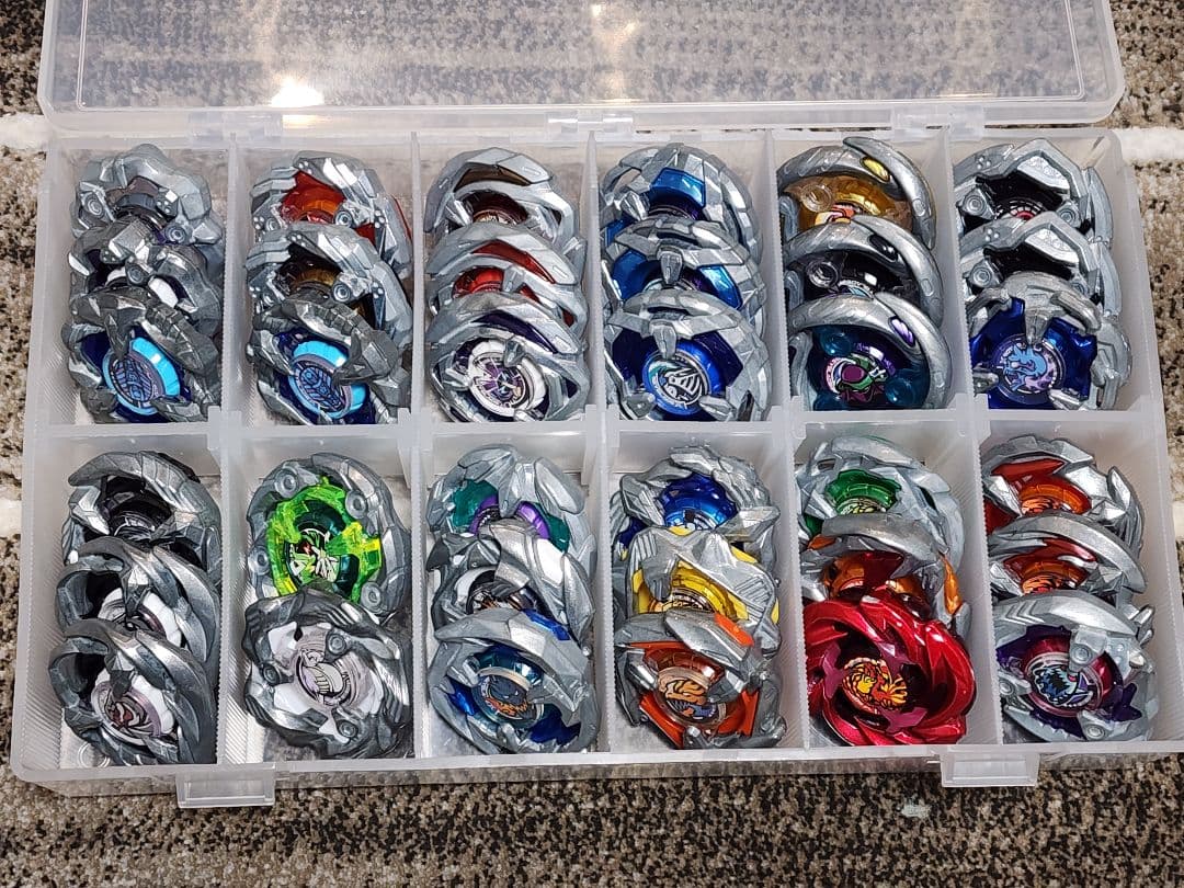 ベイブレードx引退品