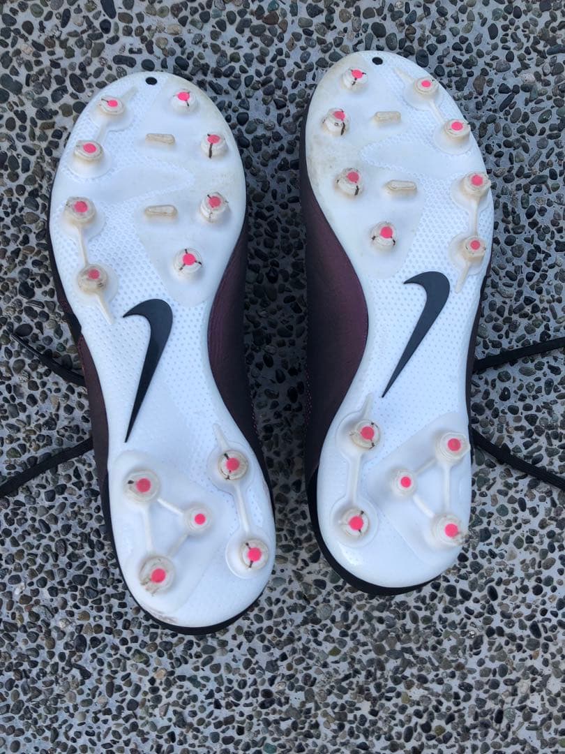 ナイキ ティエンポレジェンド9プロHG サイズ28