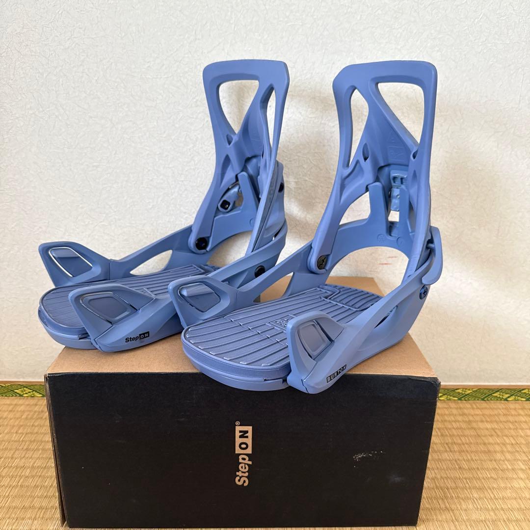 Burton ステップオン 女性用ビンディング Mサイズ カラー:スレートブルー