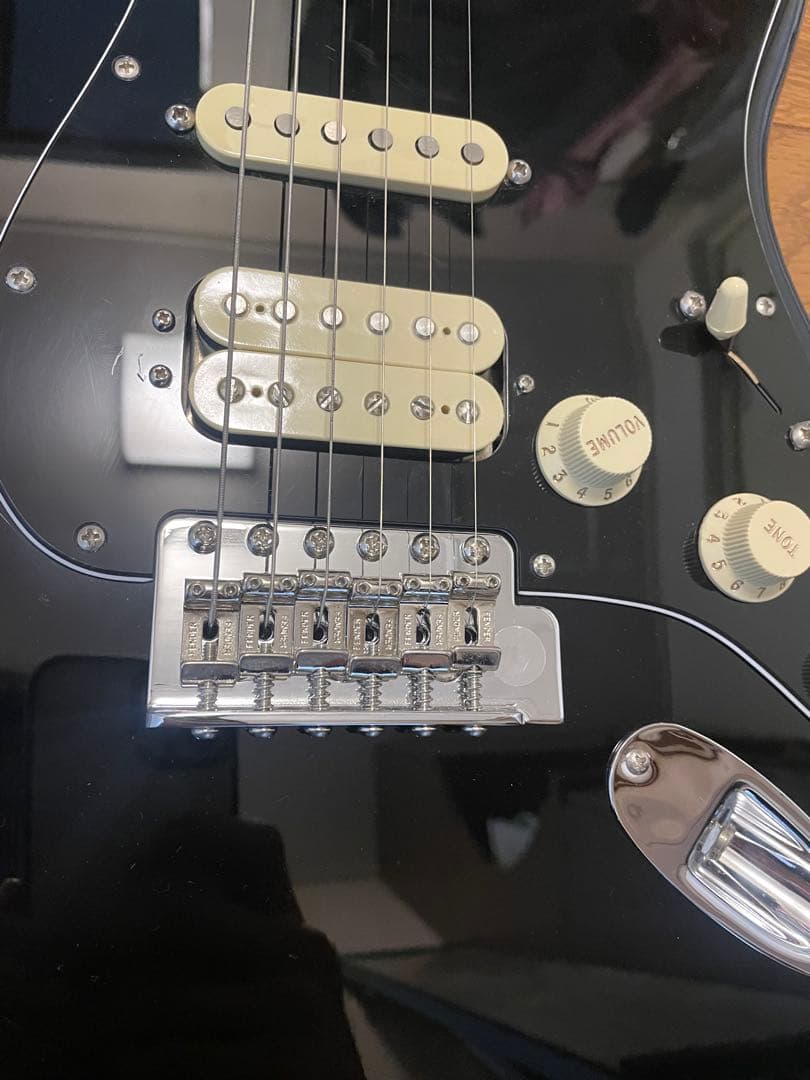 ベース Fender American Performer Stratocaster