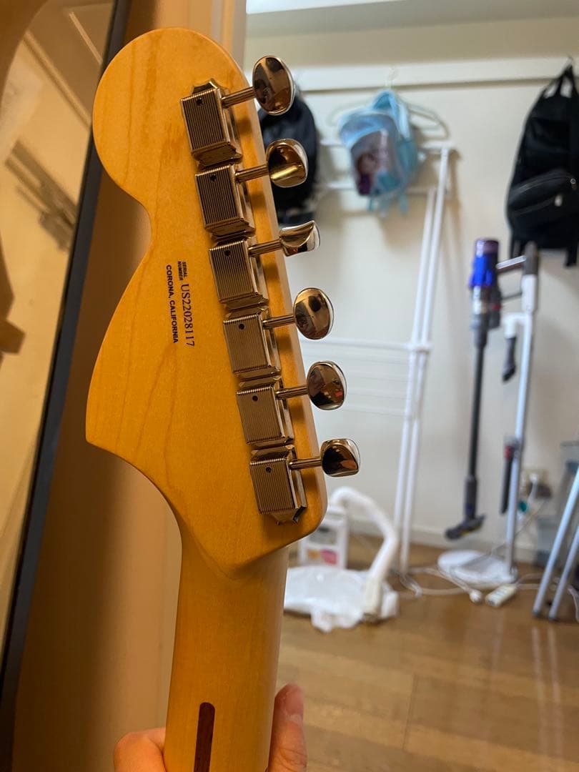 ベース Fender American Performer Stratocaster