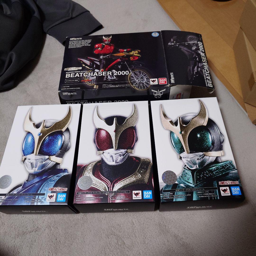 真骨彫　仮面ライダークウガ　BEATCHASER 2000