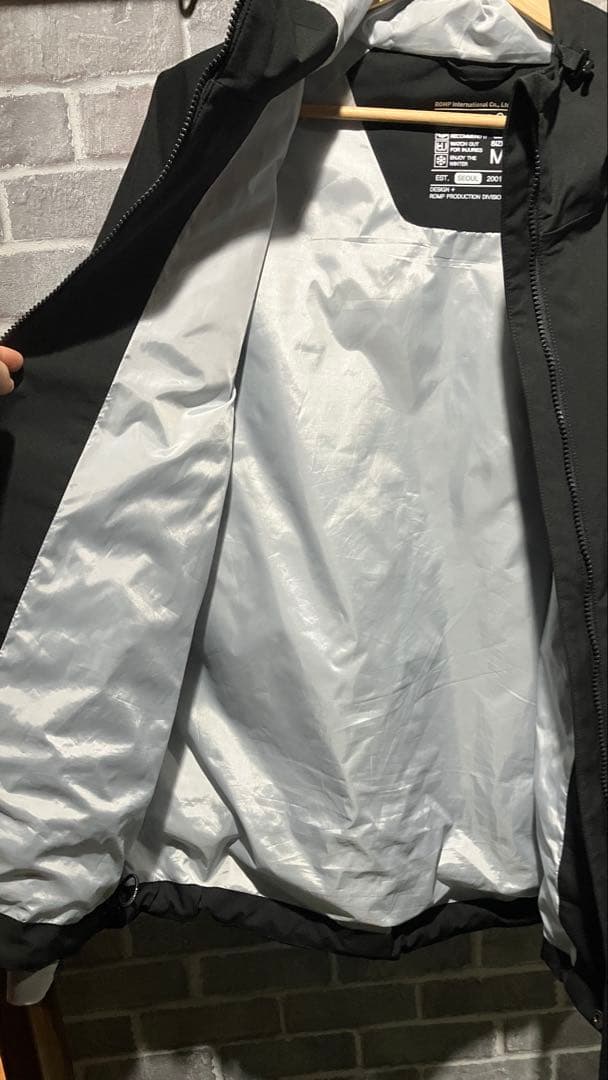 Romp 25/26 180 Jacket 韓国 M スノボ　ウェア　ブラック