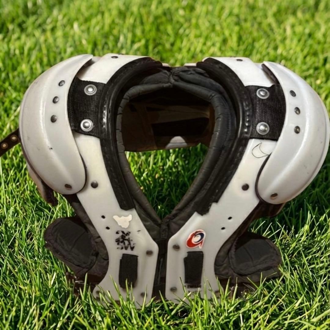 アメフト　ショルダーパッドCP 24SW XS　DB/LB定価107,900円