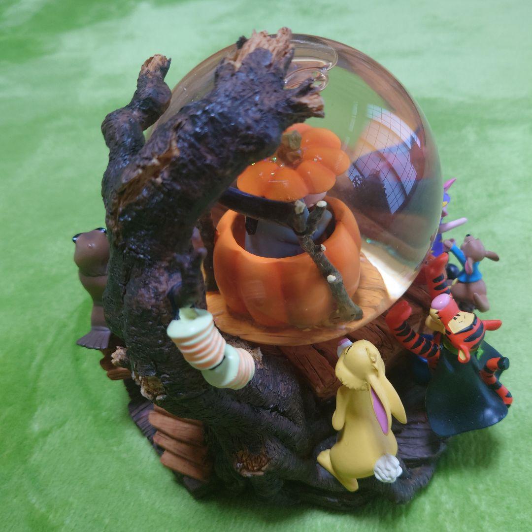 スノードーム　ディズニー　イーヨー　プーさん　ハロウィン　オルゴール付き