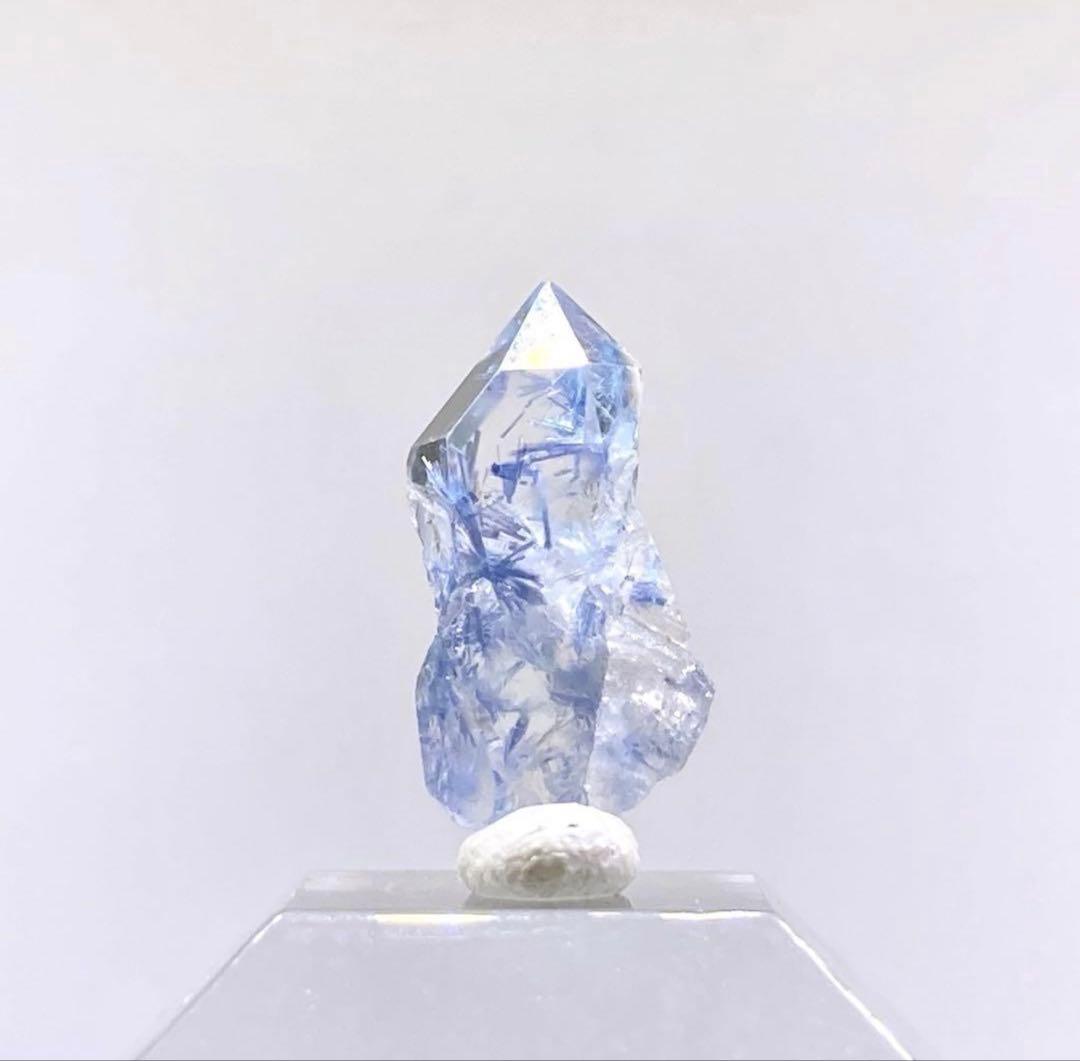 居*間様 デュモルチェライトインクォーツ　原石　鉱物標本　天然石　水晶　宝石 鉱