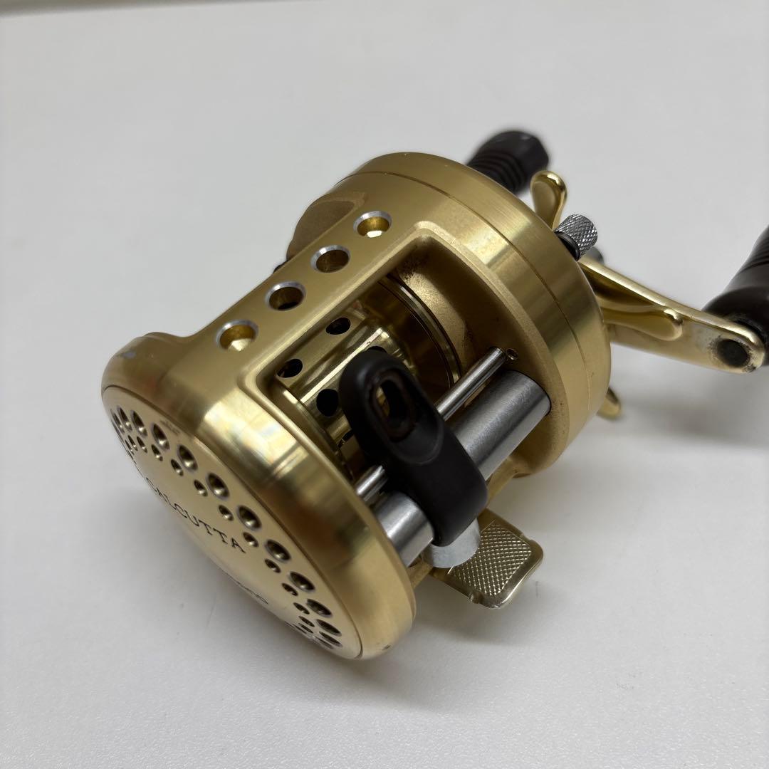 ジャンク品 SHIMANO シマノ カルカッタ101xt