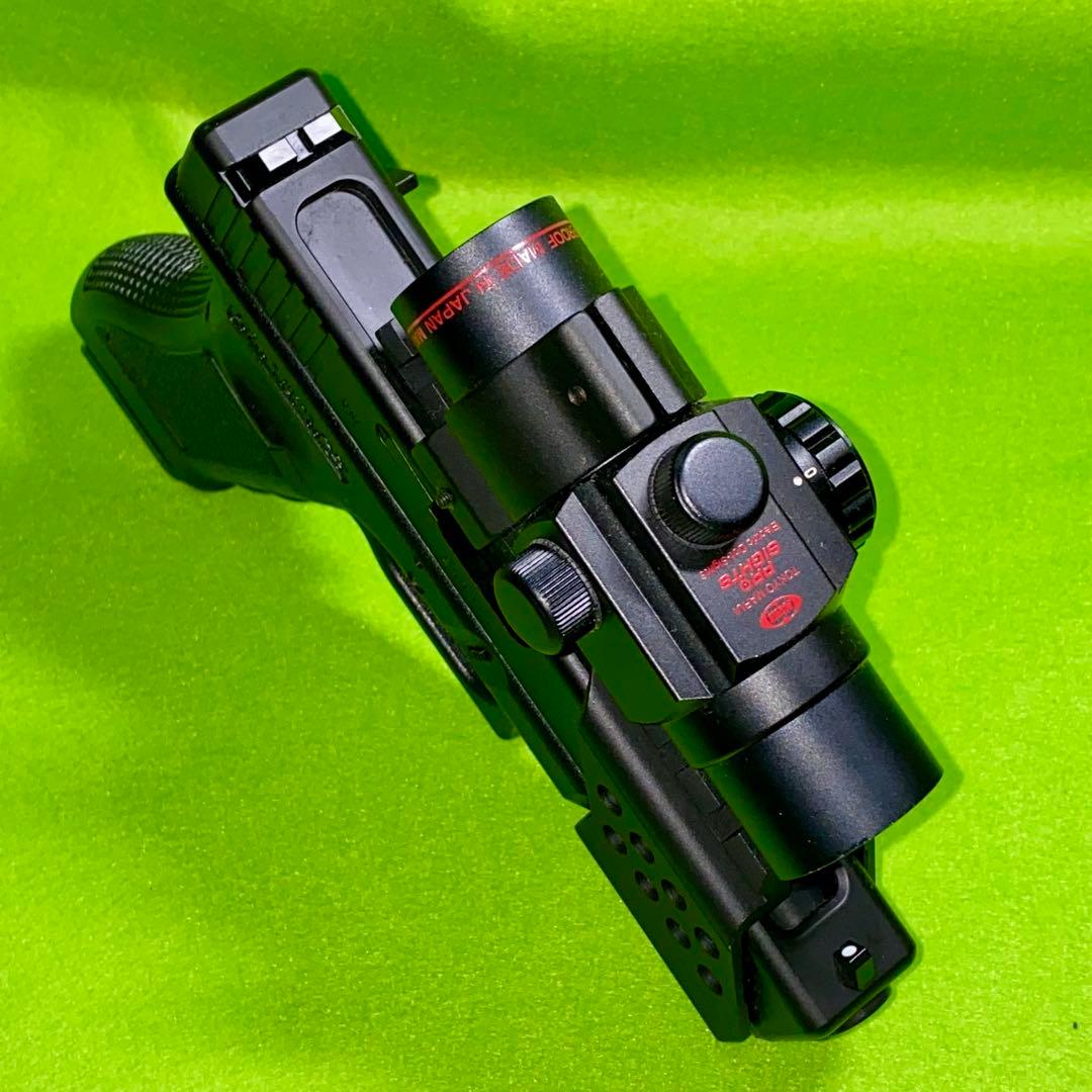 【東京マルイ】Glock18C ガス・ブローバック／ロングマガジン／ドットサイト