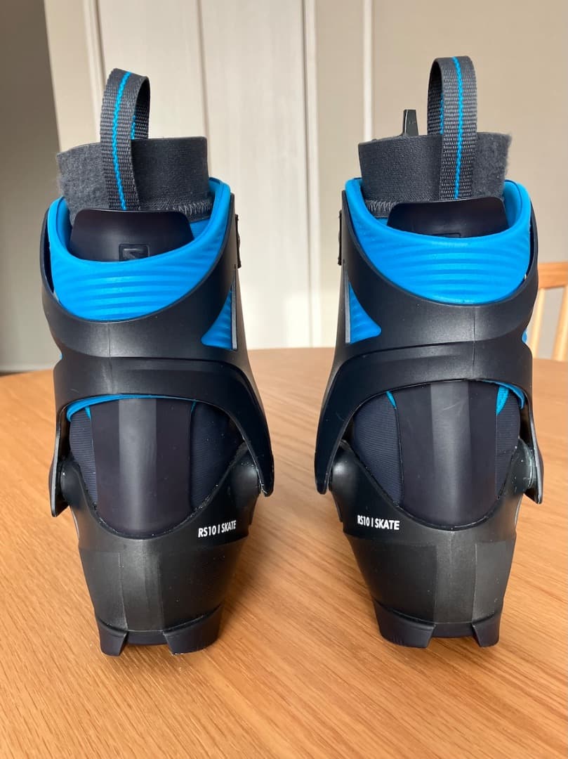 サロモン RS 10 Skate Nocturne XCスキーブーツ
