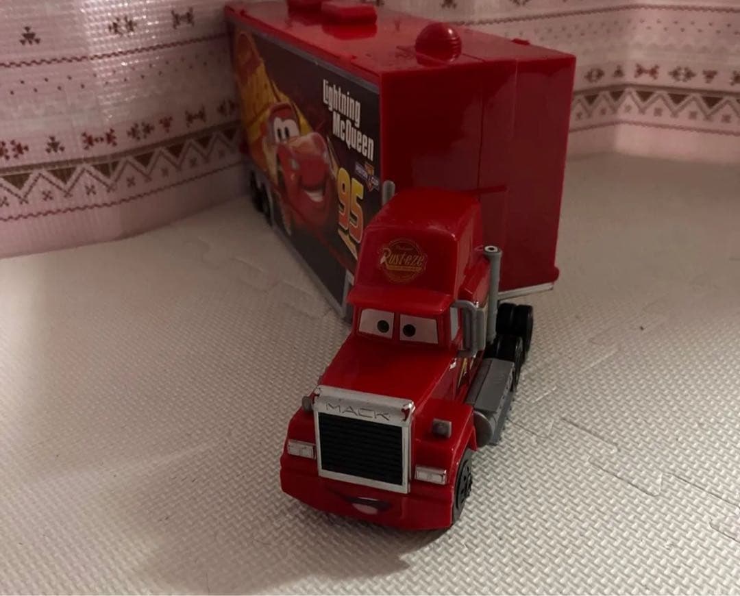 大きなマック　トミカ24台セット　カーズトミカ