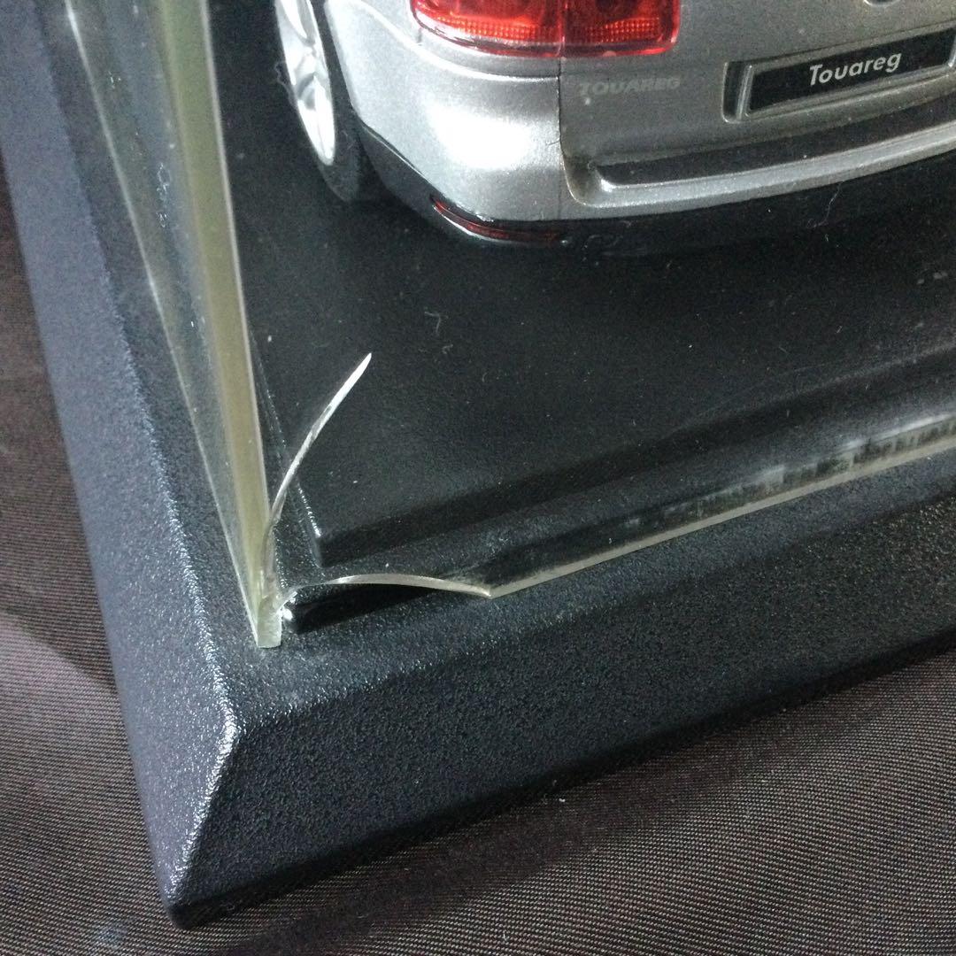 フォルクスワーゲン トゥアレグ 1/24 VOLKSWAGEN DESIGN