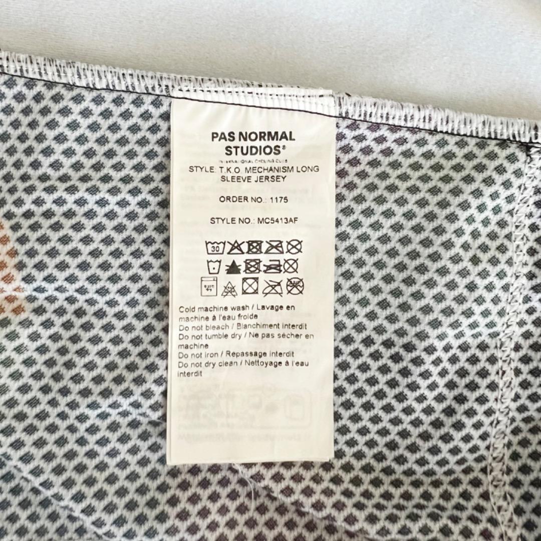 パスノーマルスタジオ 長袖ジャージ