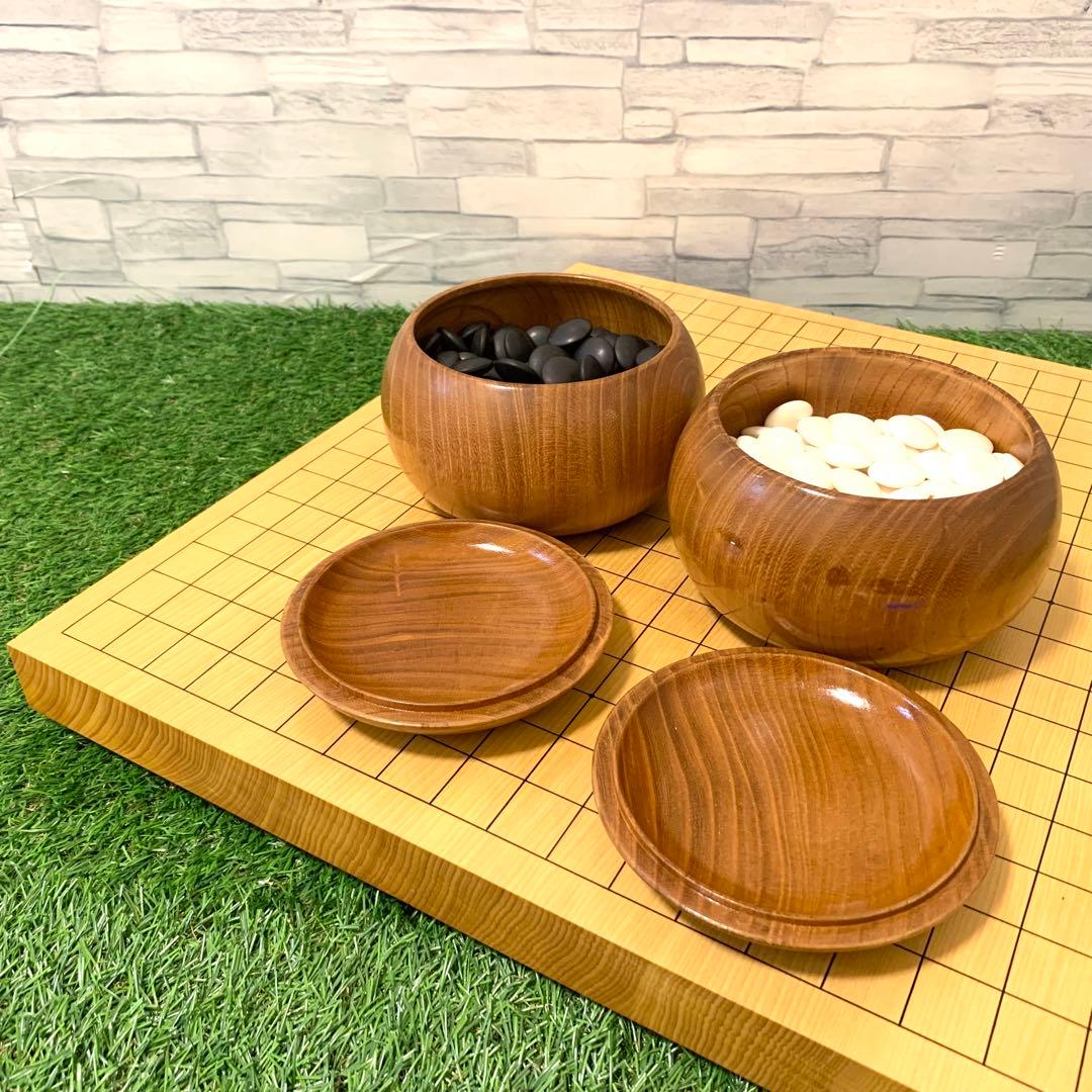 激レア 本榧一枚板柾目卓上碁盤 天地柾 天柾 高級蛤碁石32号雪印 良碁笥セット