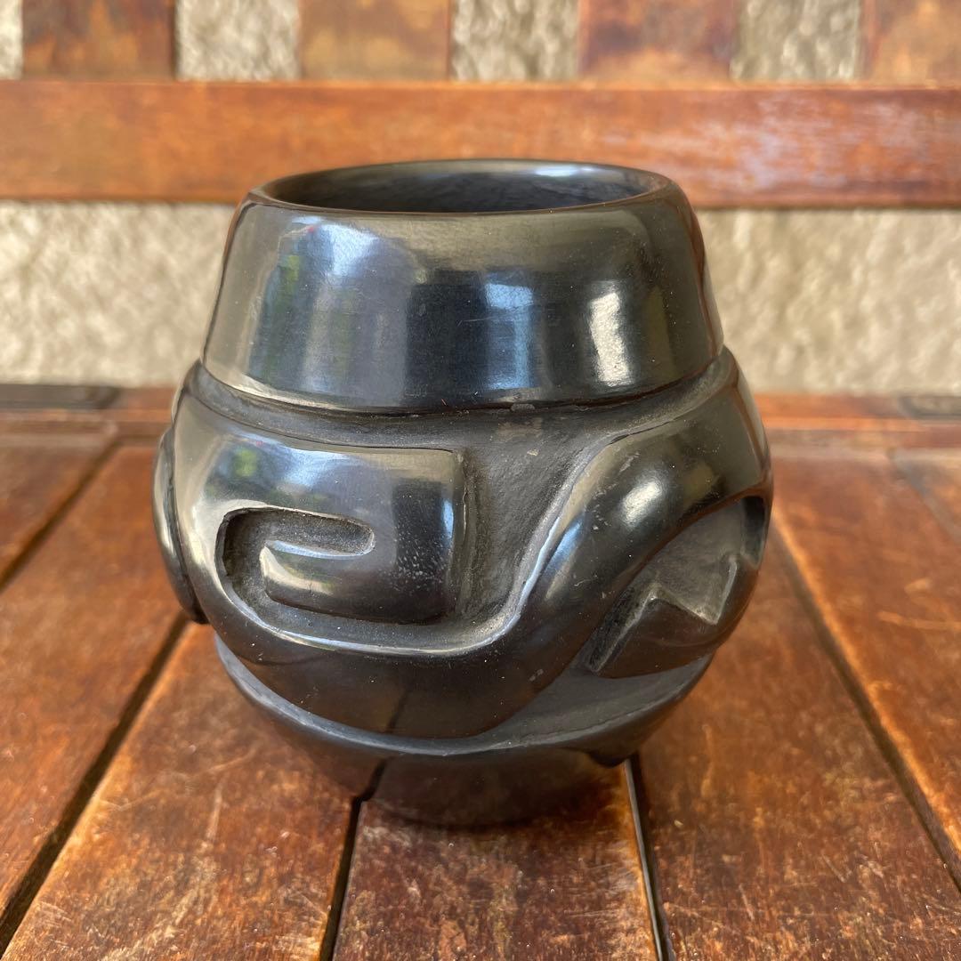 希少品！ネイティブ　サンタクララ黒壷　プエブロアメリカアンティーク　インディアン