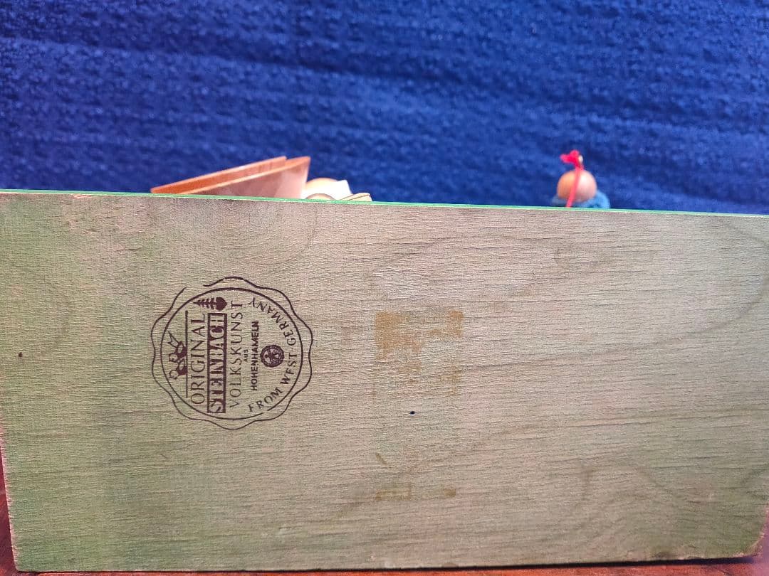 ヴィンテージ　旧西独製　シュタインバッハ　木製　煙出し人形　オルゴール付き