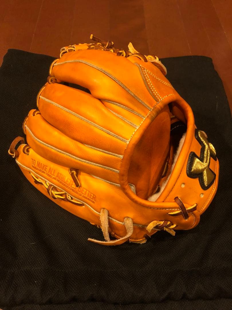 Under Armour 硬式グローブ